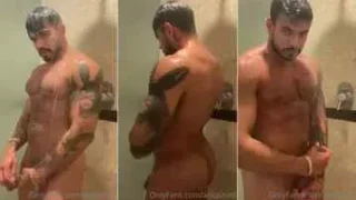 Hot Orgasm– Alejo Ospina – In the Shower