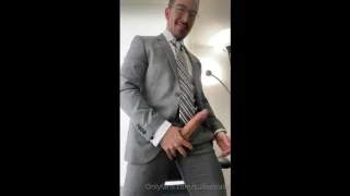 Jerking off While Wearing My Suit – Suiteddaily